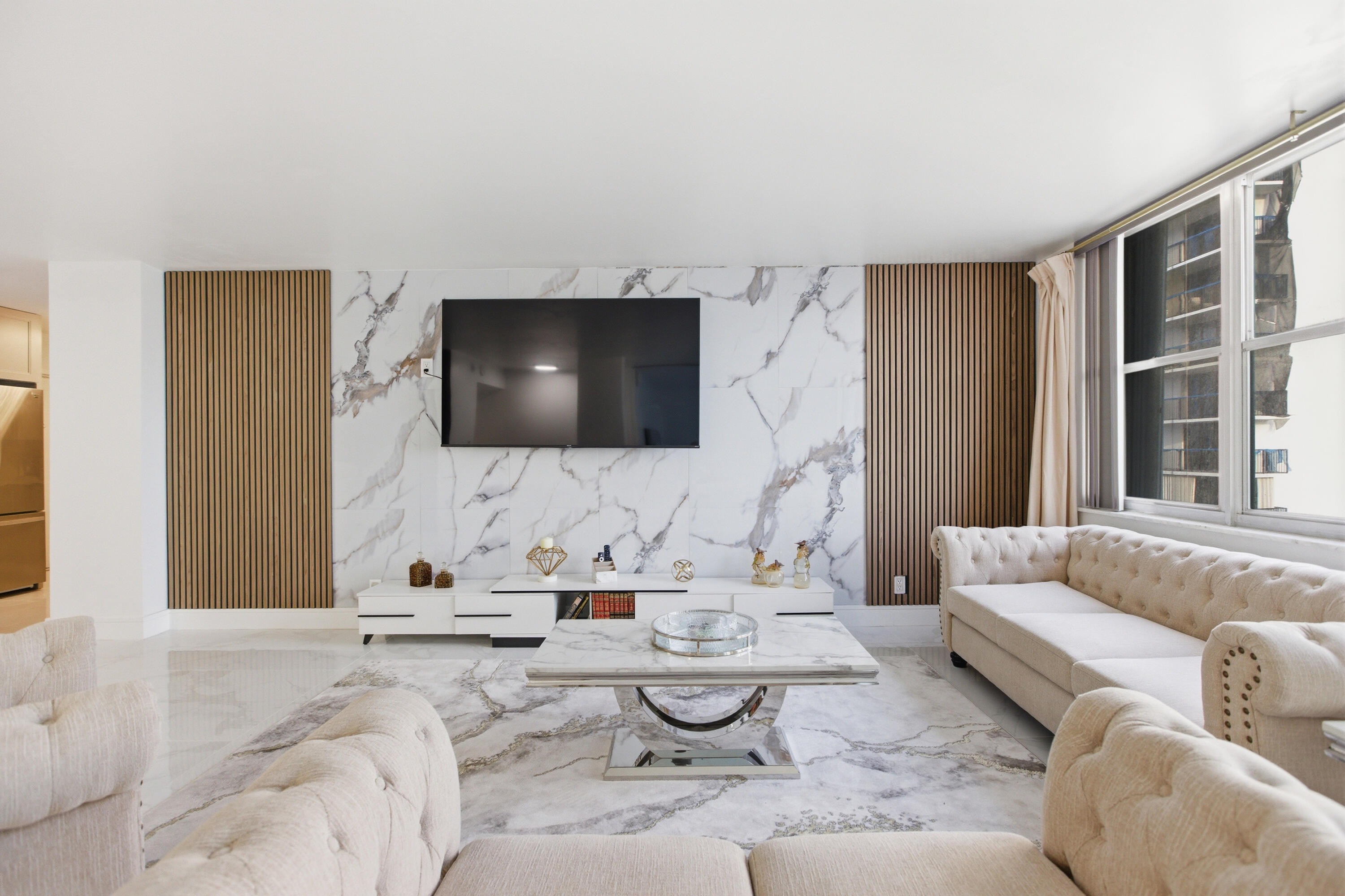 QUADOMAIN - Residential Lease