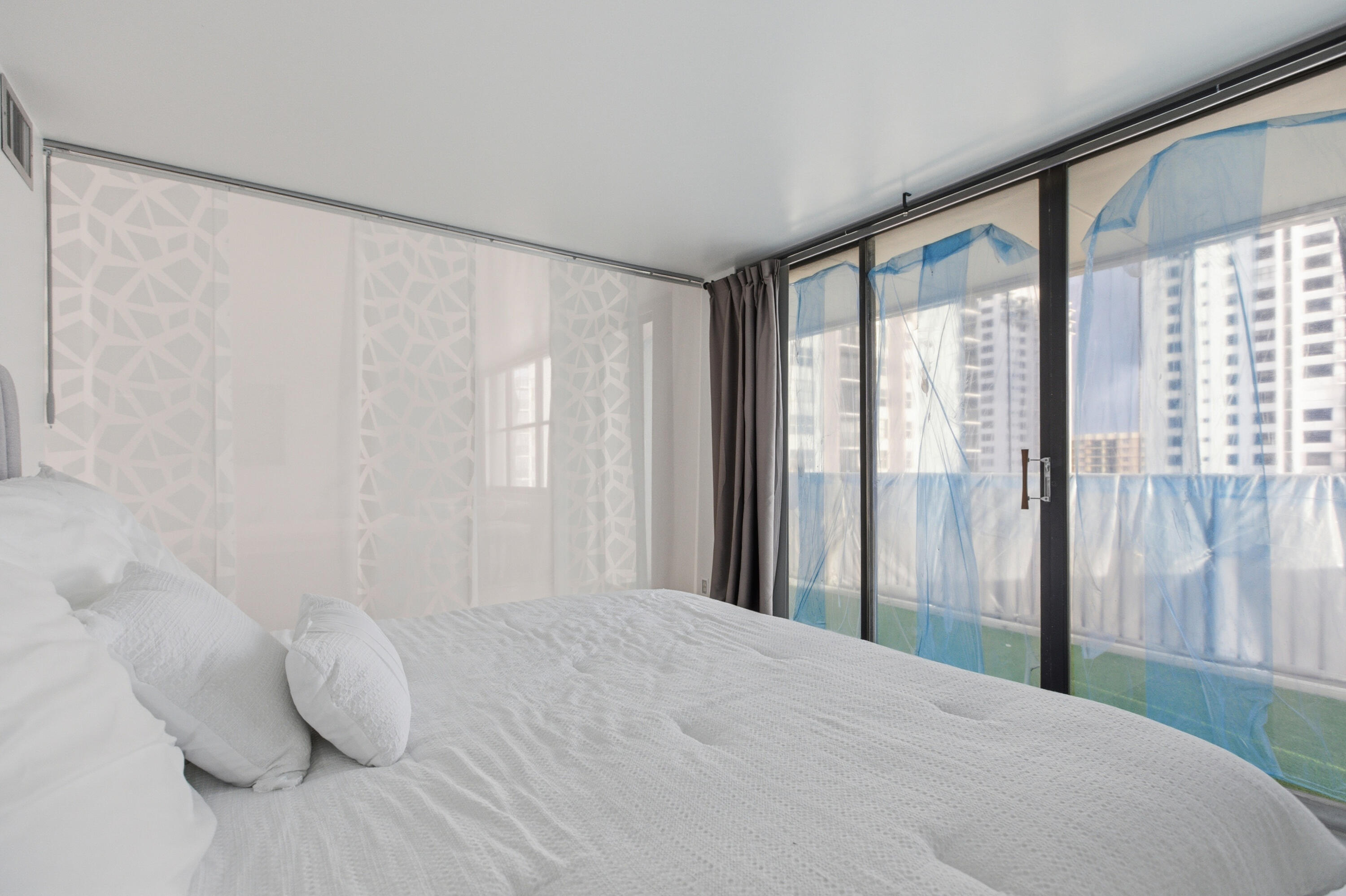 QUADOMAIN - Residential Lease