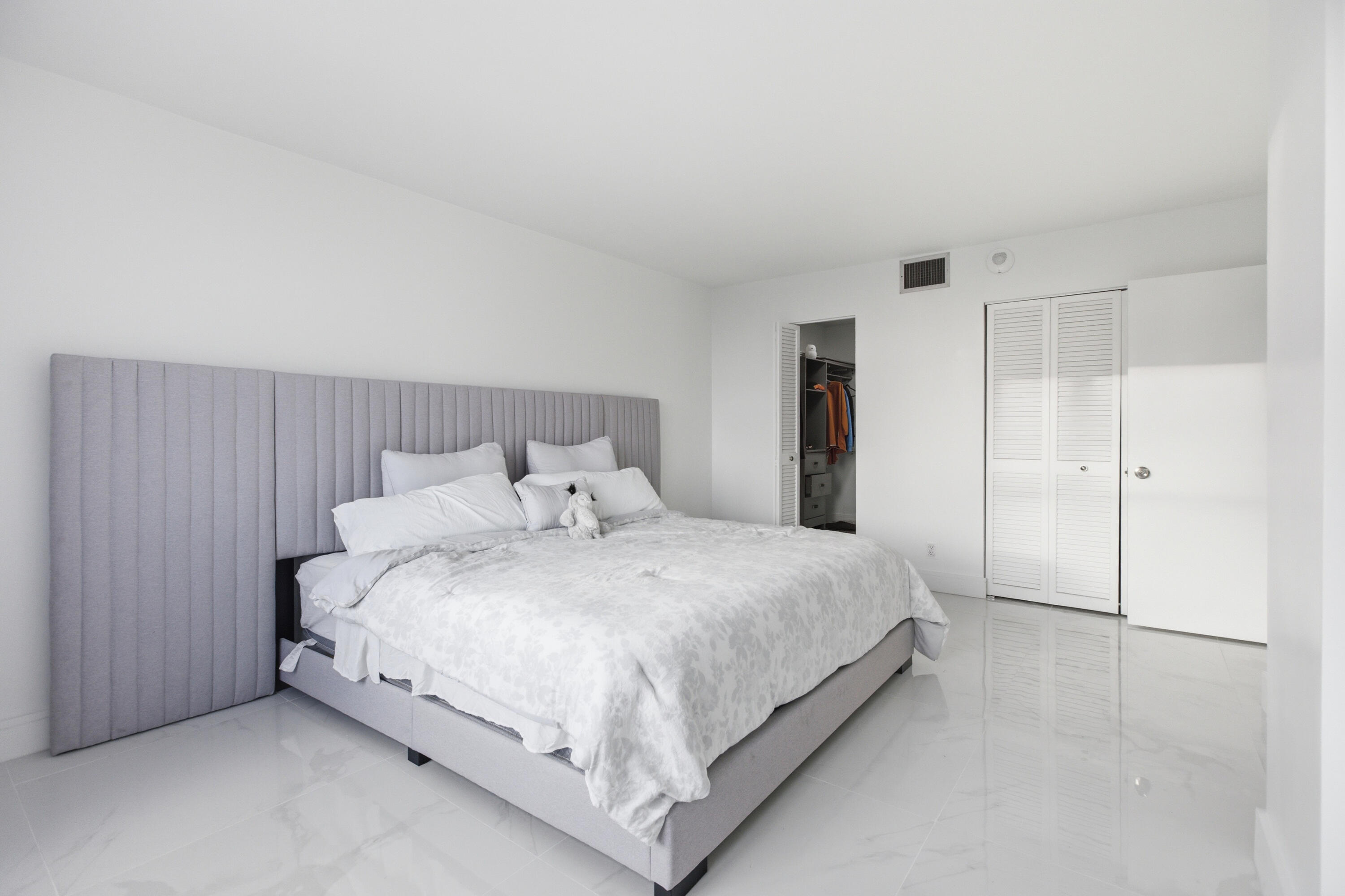 QUADOMAIN - Residential Lease
