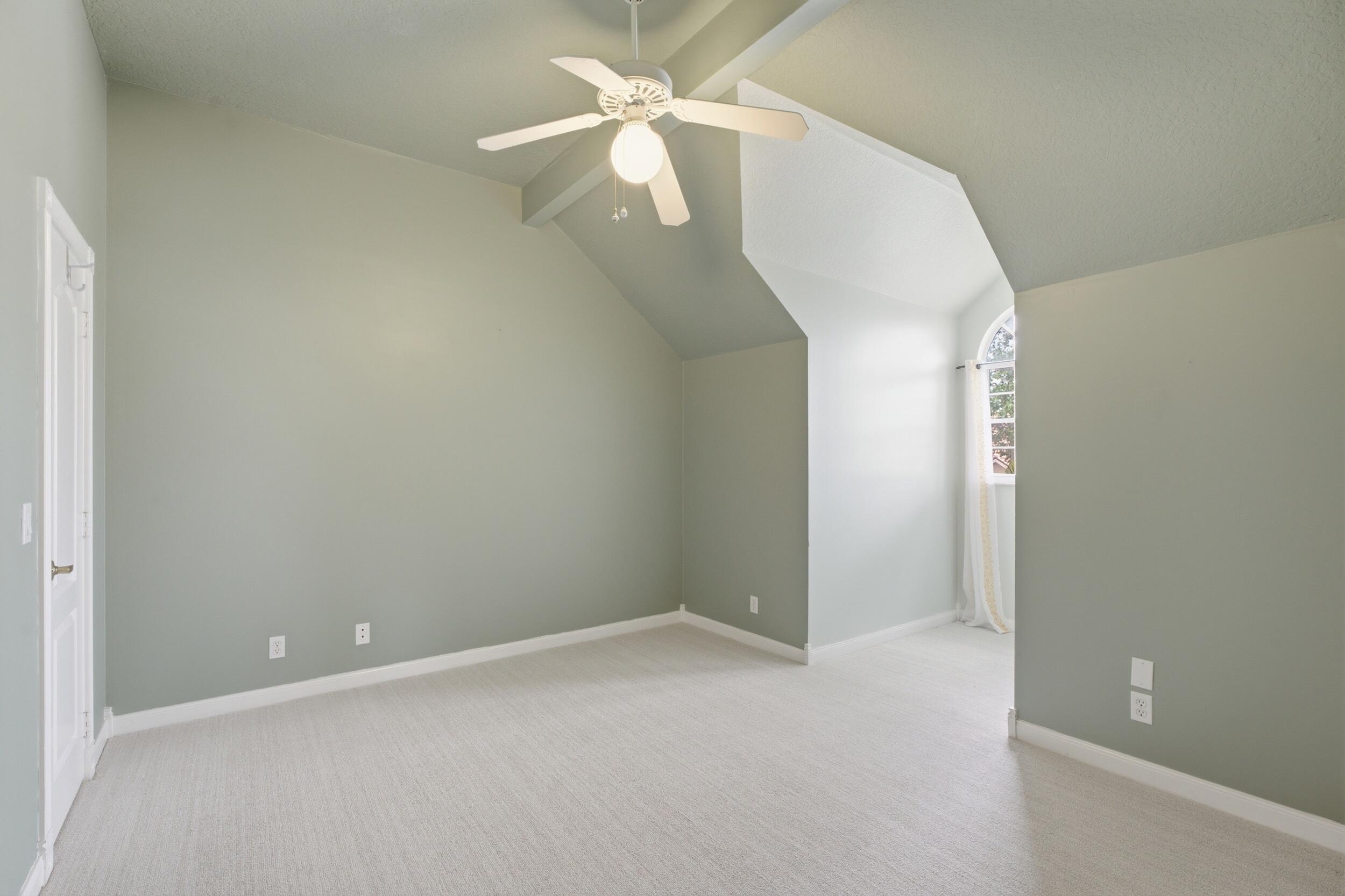 PGA RESORT COMMUNITY OF PRESTON COURTS - Residential