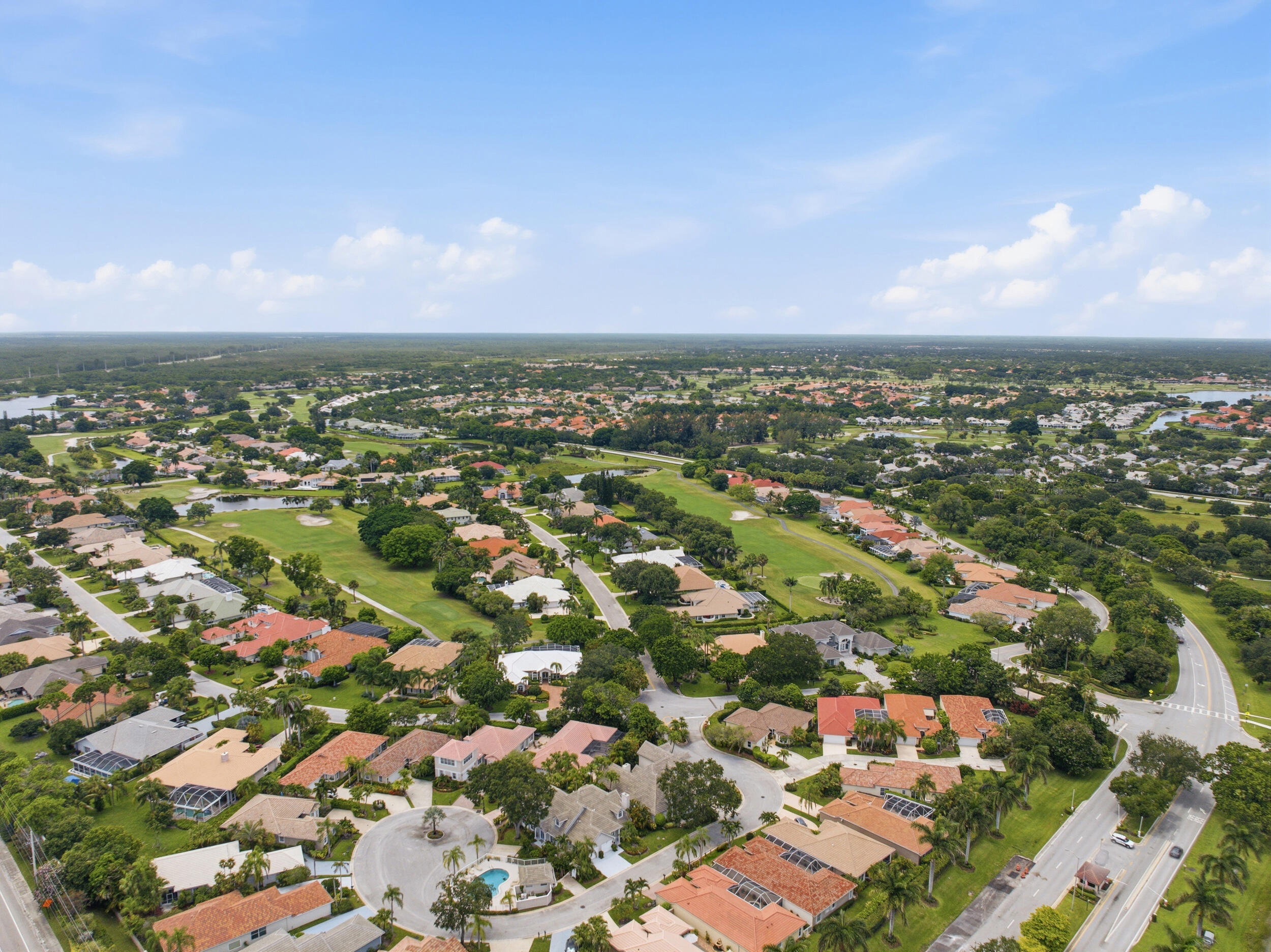 PGA RESORT COMMUNITY OF PRESTON COURTS - Residential