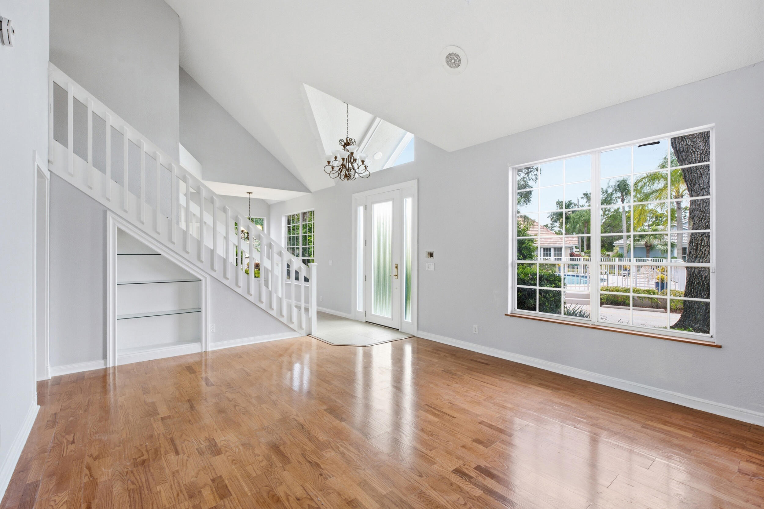 PGA RESORT COMMUNITY OF PRESTON COURTS - Residential