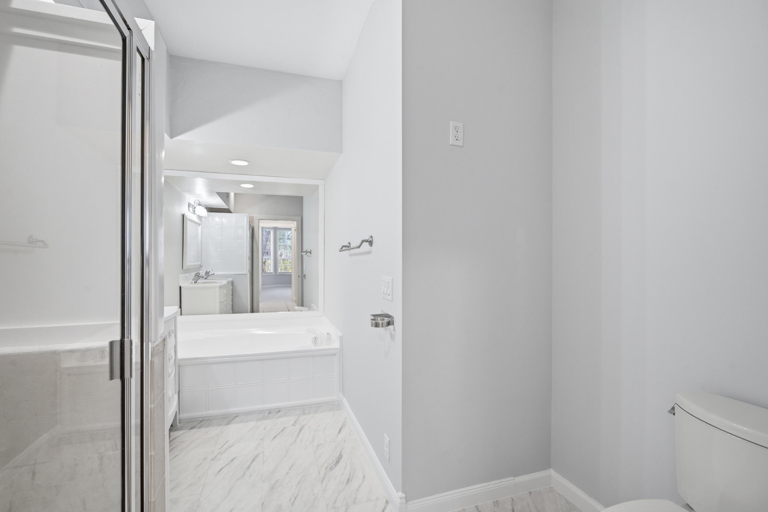 PGA RESORT COMMUNITY OF PRESTON COURTS - Residential