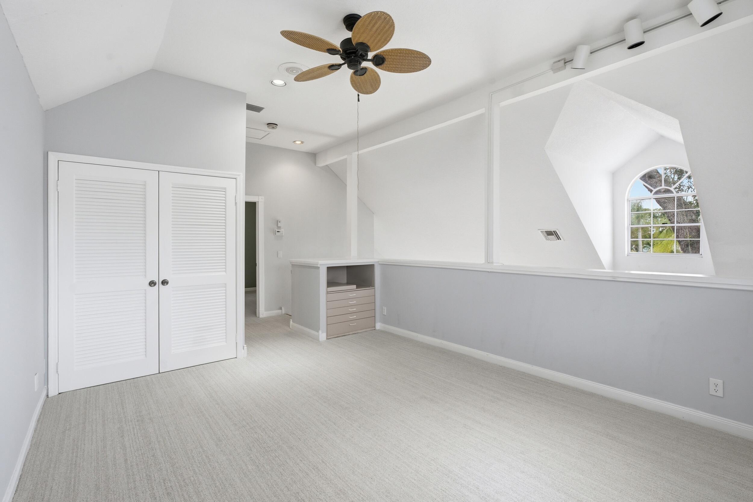 PGA RESORT COMMUNITY OF PRESTON COURTS - Residential