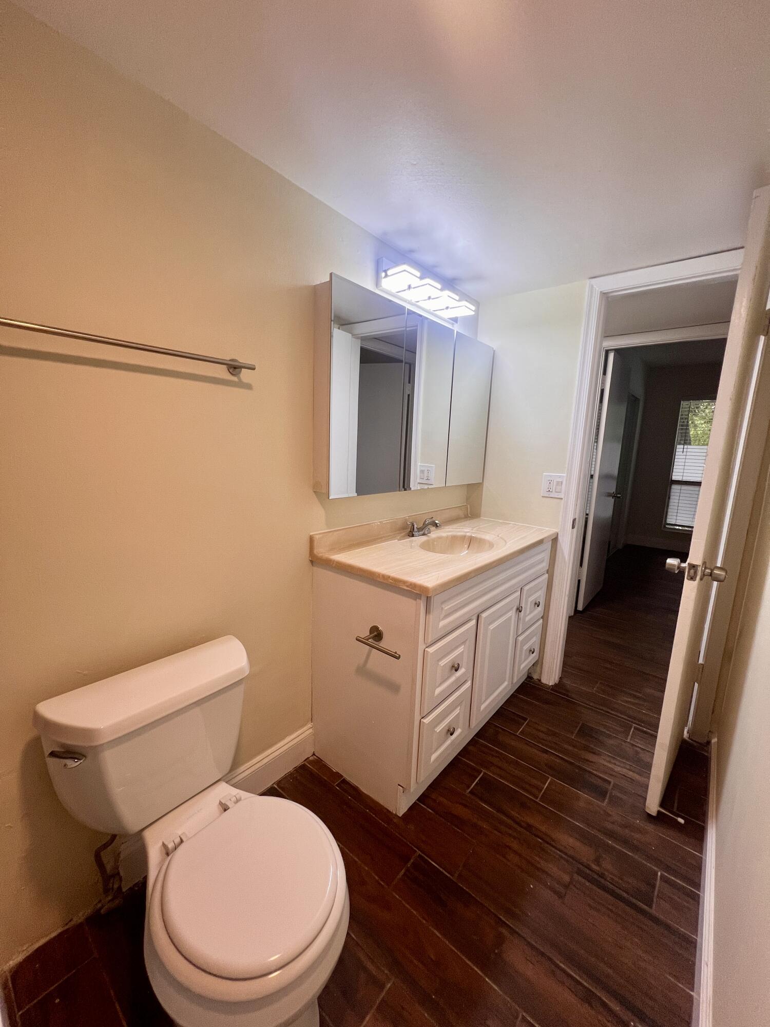 CROSS CREEK CONDO - Residential Lease