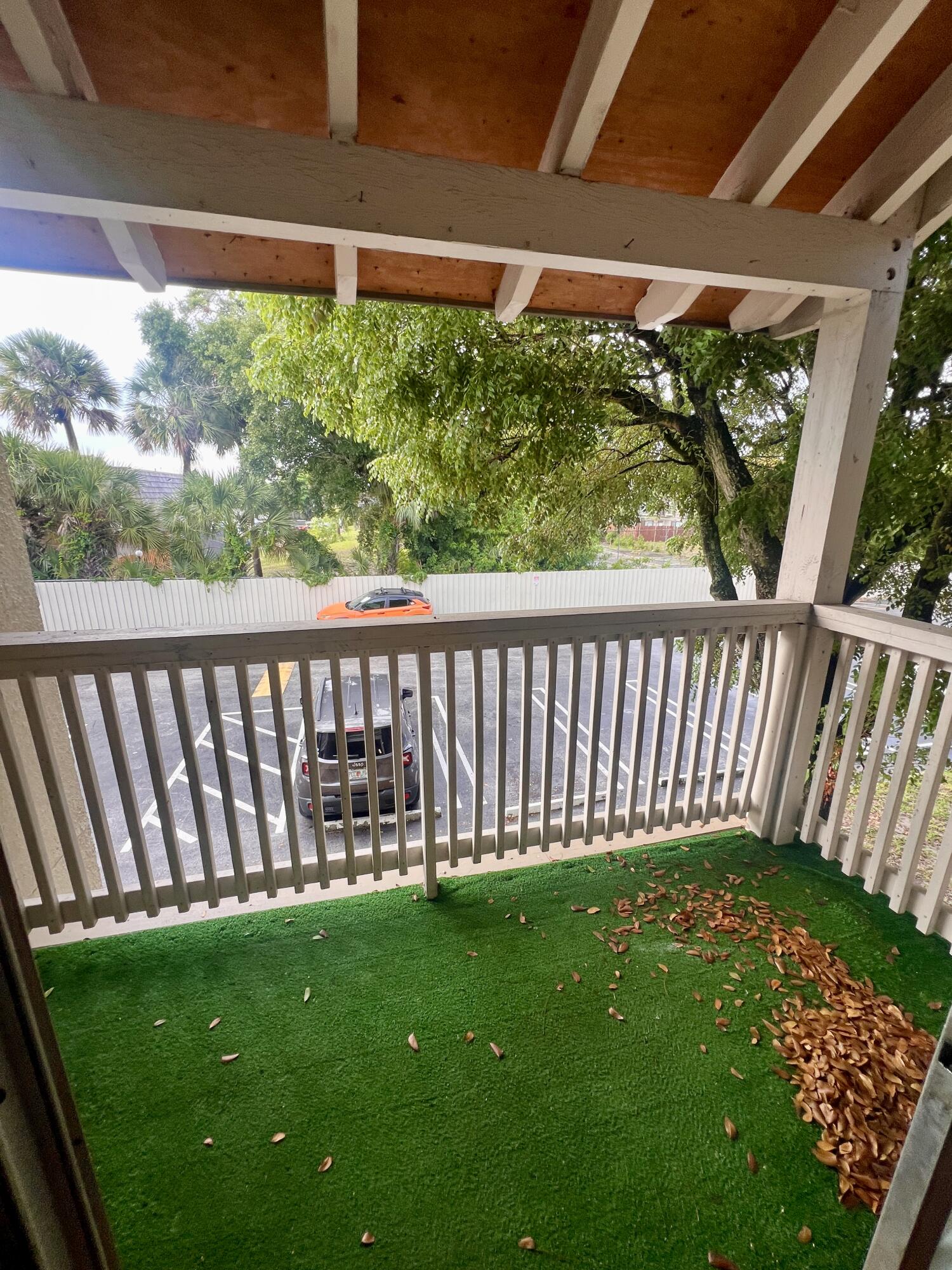 CROSS CREEK CONDO - Residential Lease