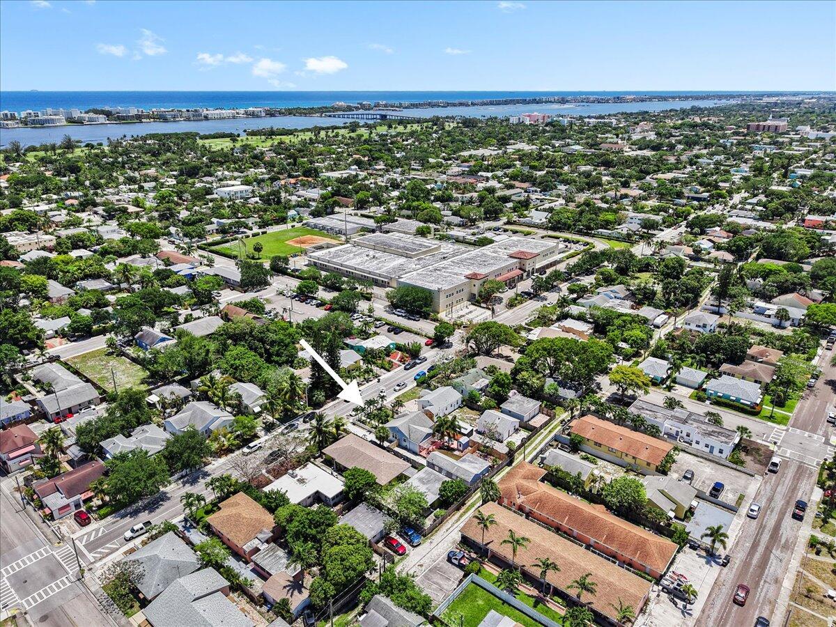 LAKE WORTH TOWN OF - Residential