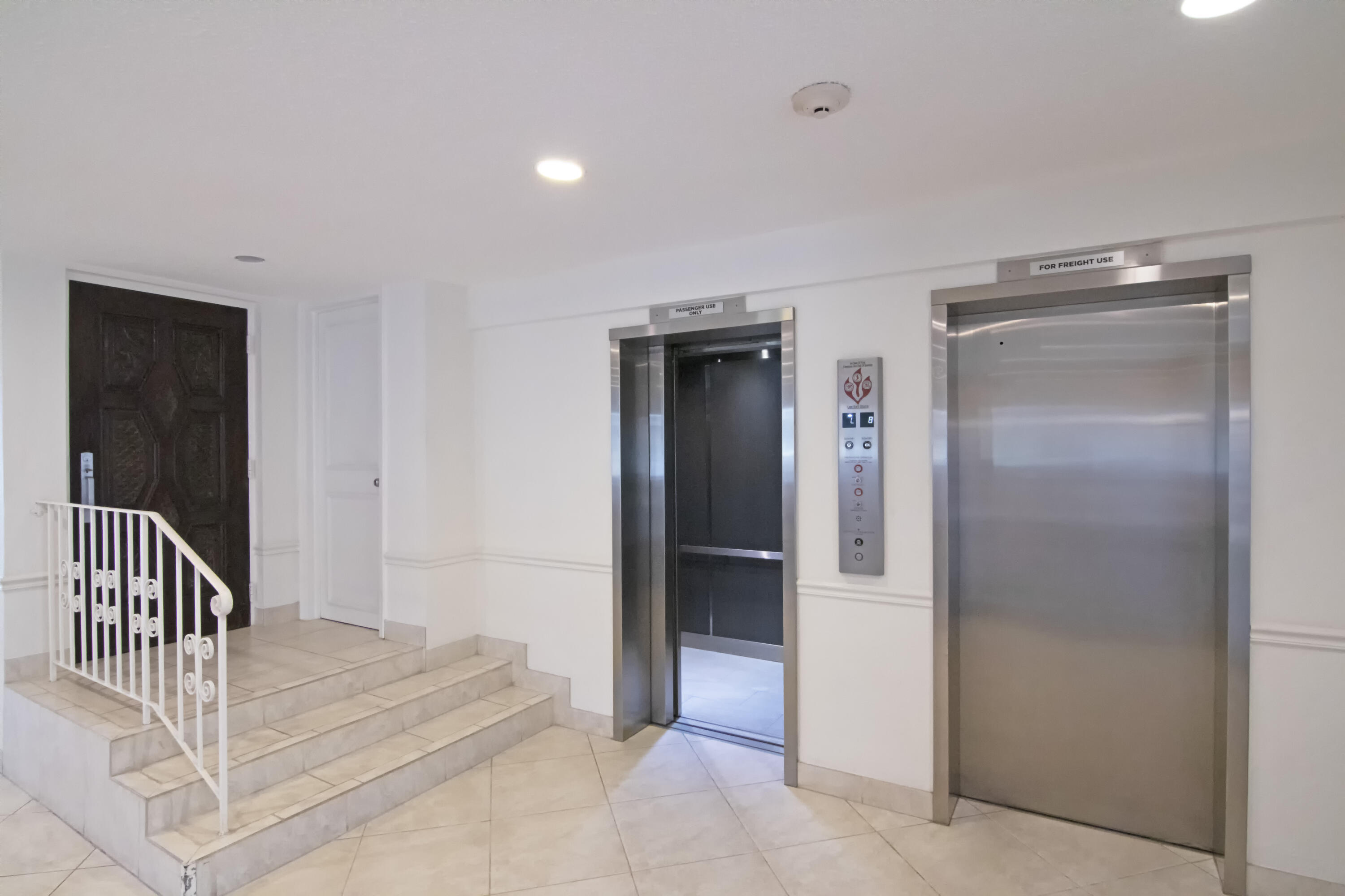 TUSCANY OF PALM BEACH CONDOMINIUM - Residential Lease