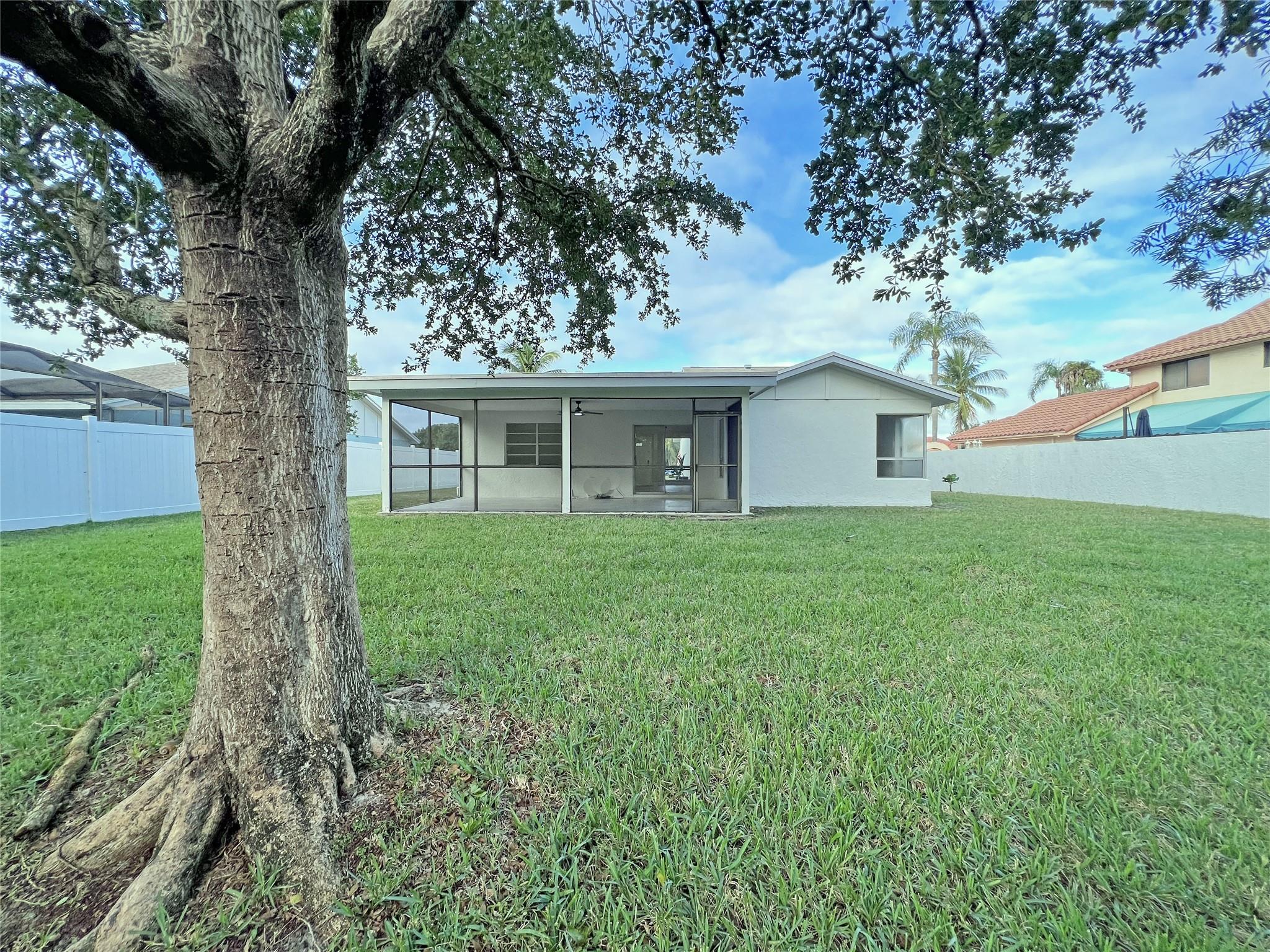 The Villages Of Hillsboro - Residential