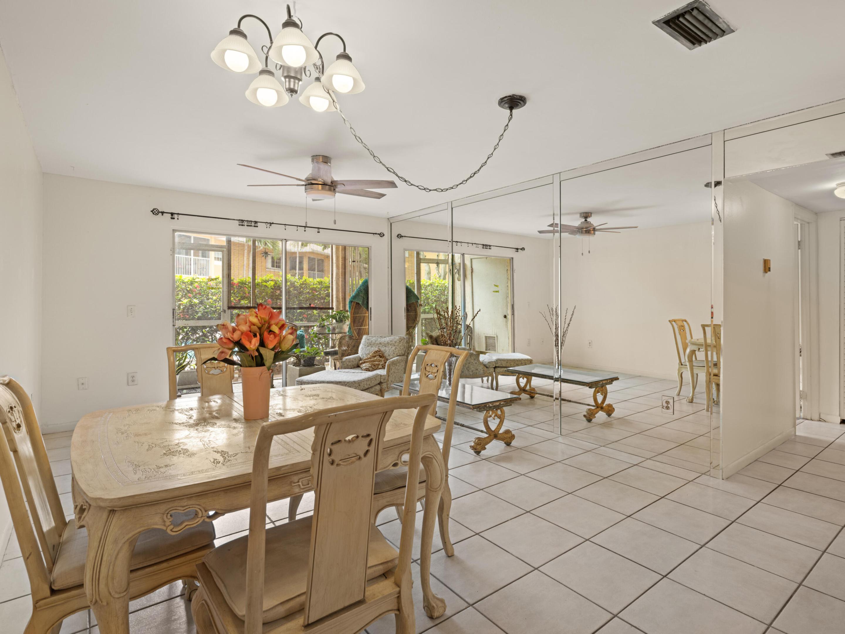 CHATEAU DE VILLE CONDO - Residential
