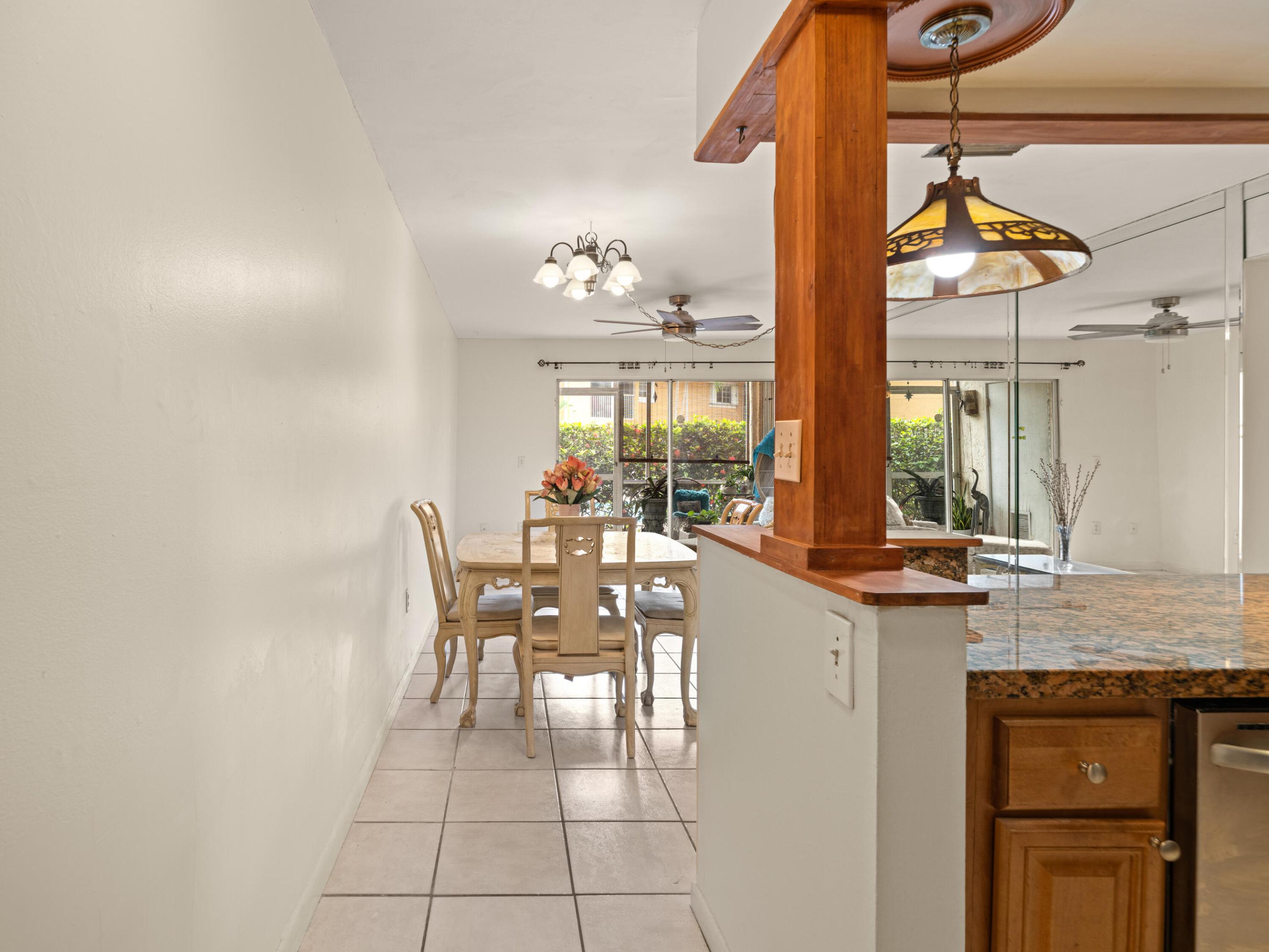 CHATEAU DE VILLE CONDO - Residential