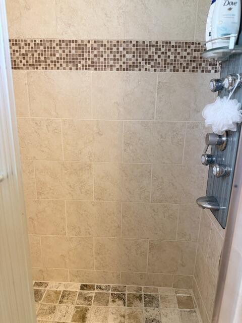HIGH POINT OF FORT PIERCE CONDOMINIUM SECTION 2 - Residential