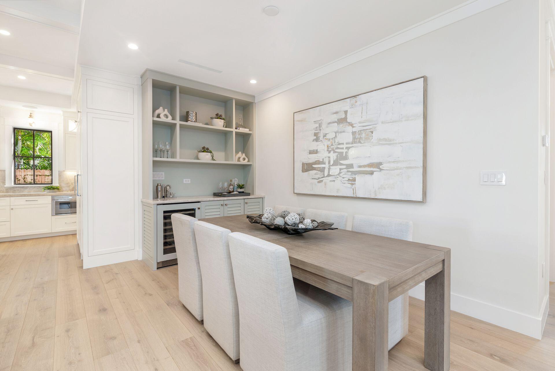 EL CID COURT IN - Residential
