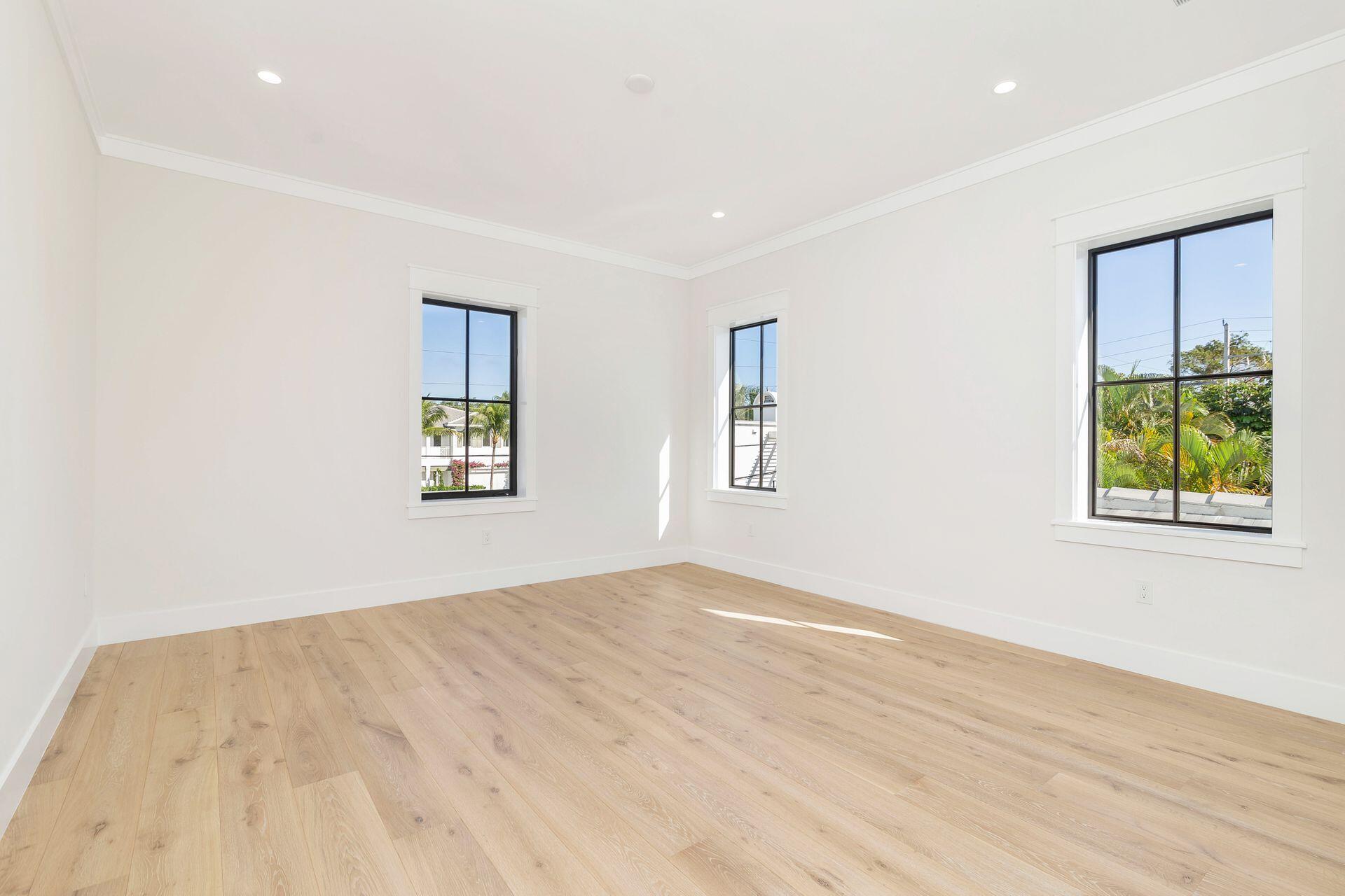 EL CID COURT IN - Residential