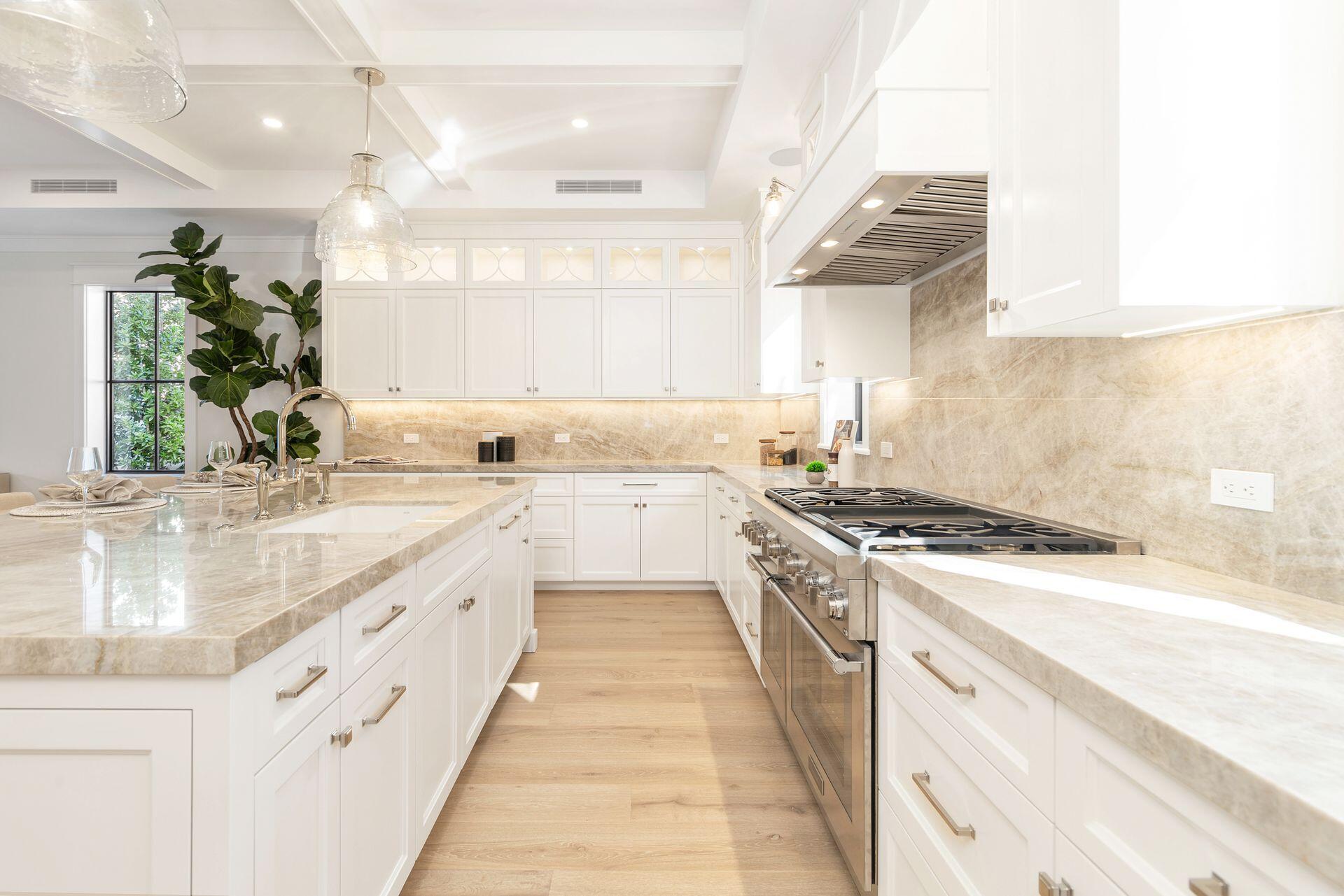 EL CID COURT IN - Residential