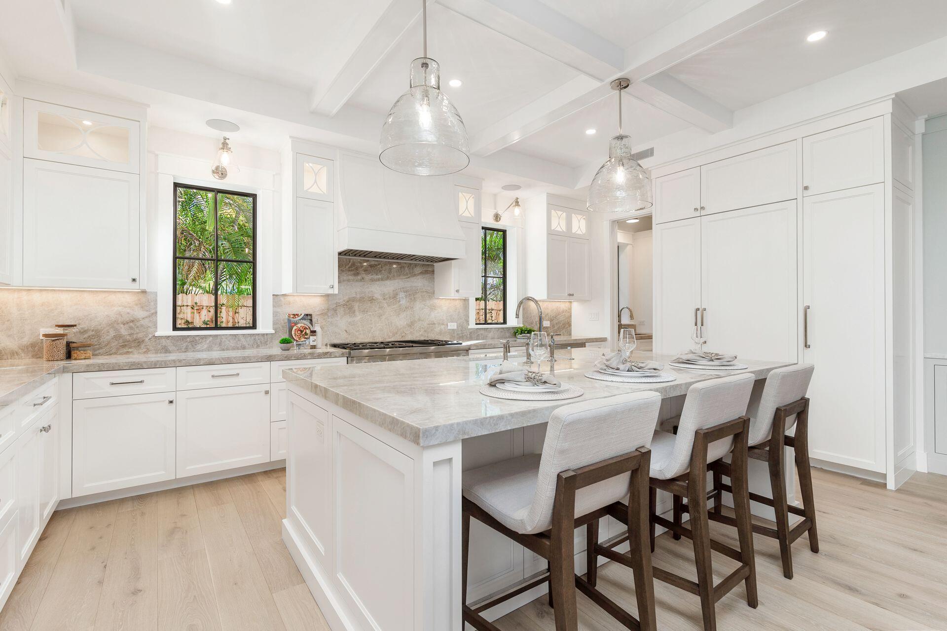EL CID COURT IN - Residential