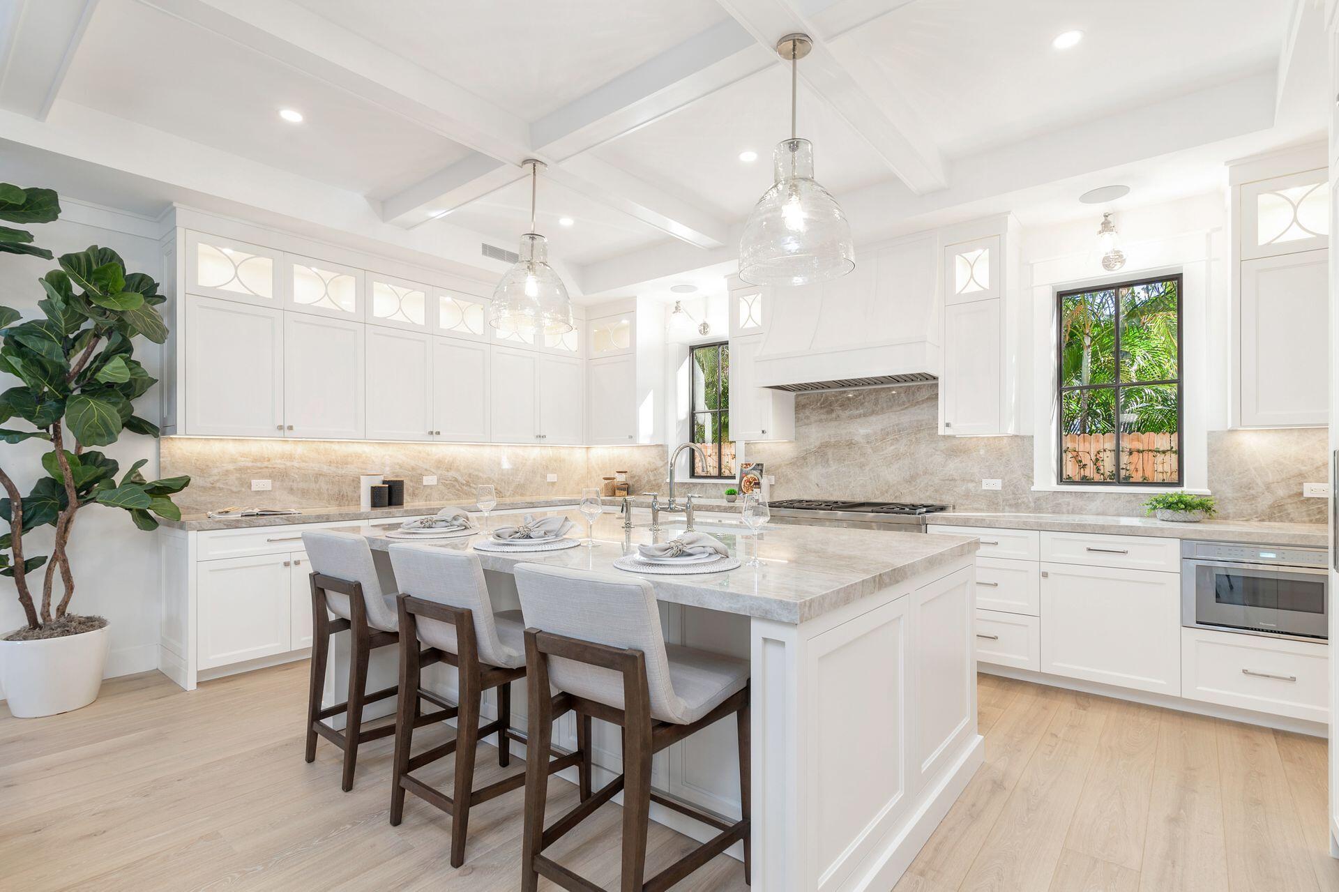 EL CID COURT IN - Residential