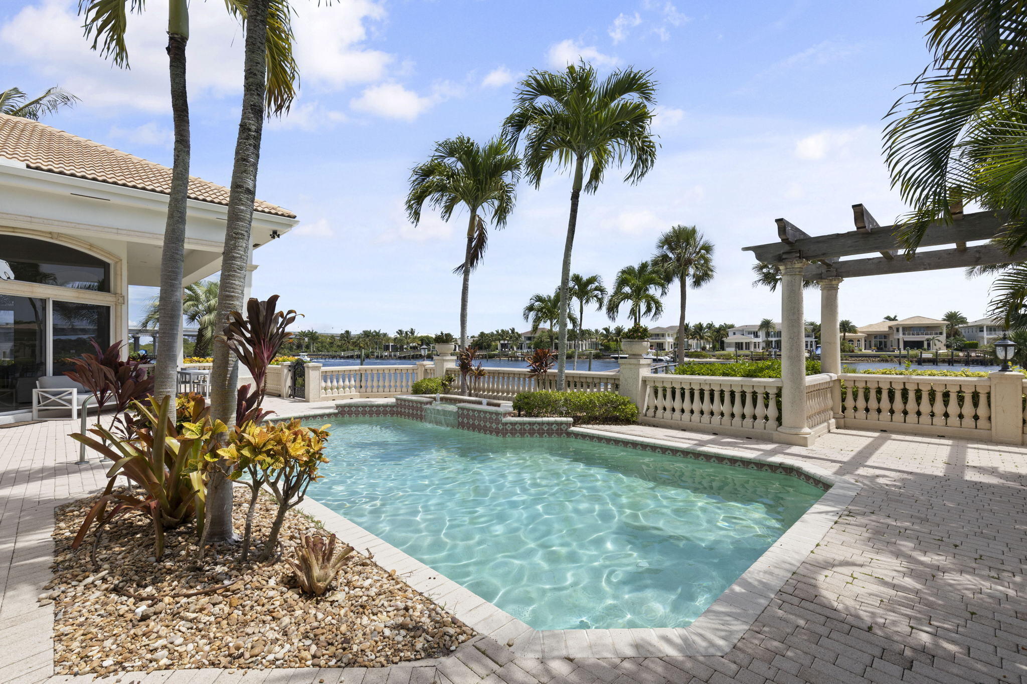 SNOOK HOLE - Residential