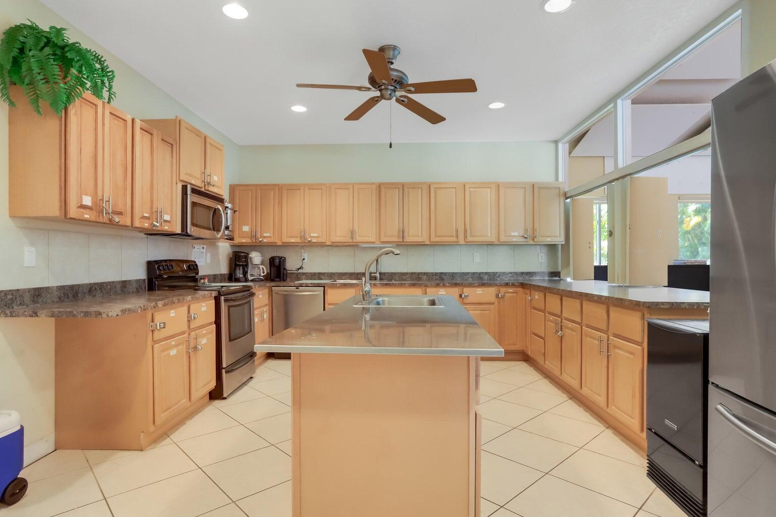 SNUG HARBOR GARDENS CONDO - Residential Lease