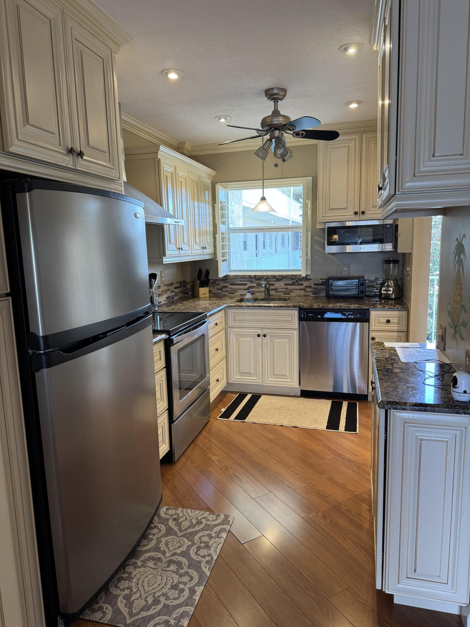 SNUG HARBOR GARDENS CONDO - Residential Lease