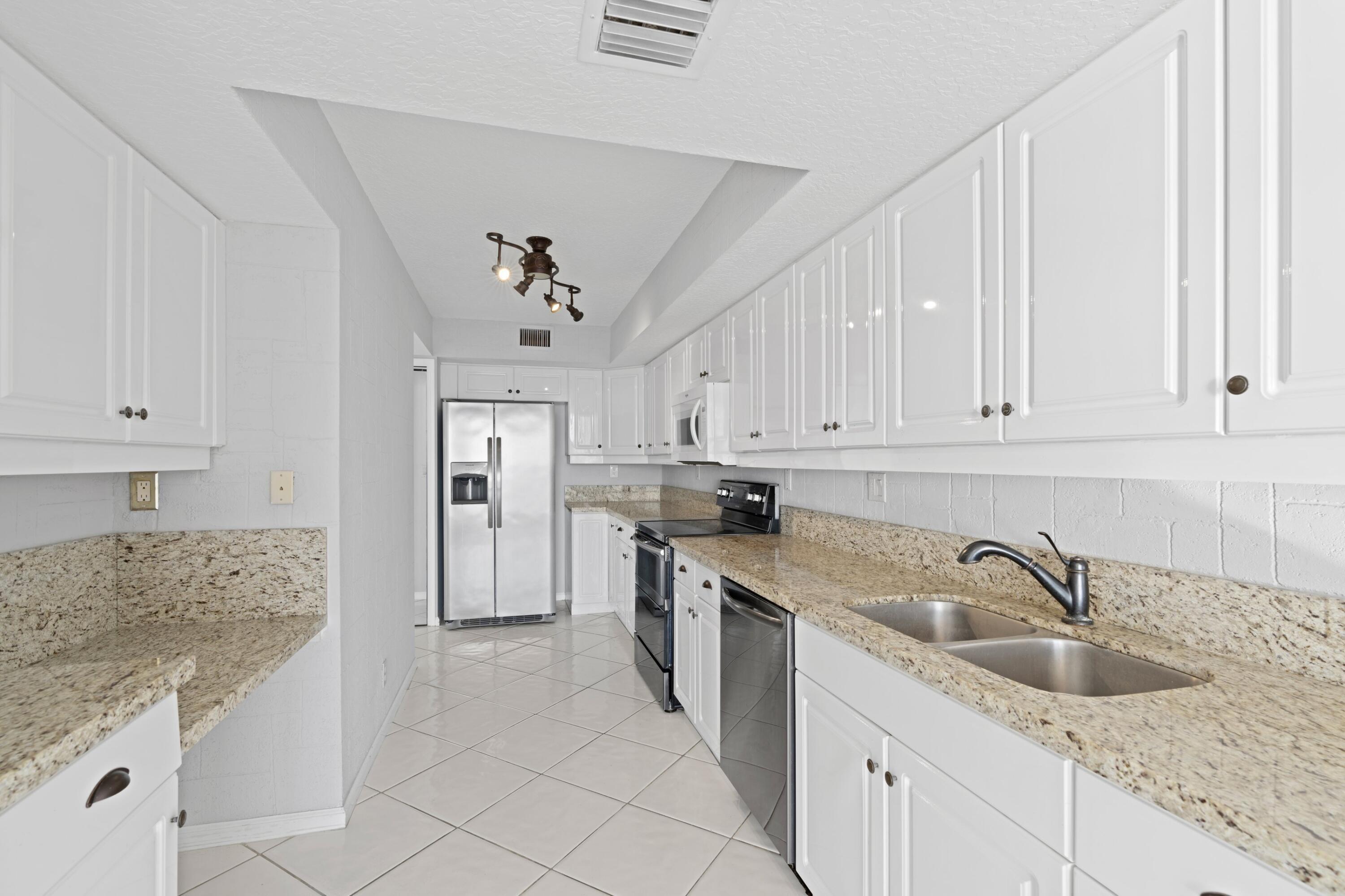 THIRTY SIX HUNDRED OCEAN CONDO - Residential