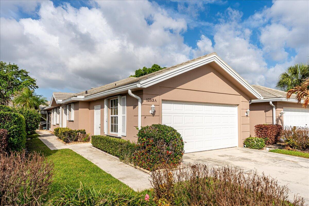 LAKES AT ST LUCIE WEST PLAT NO 48 - Residential