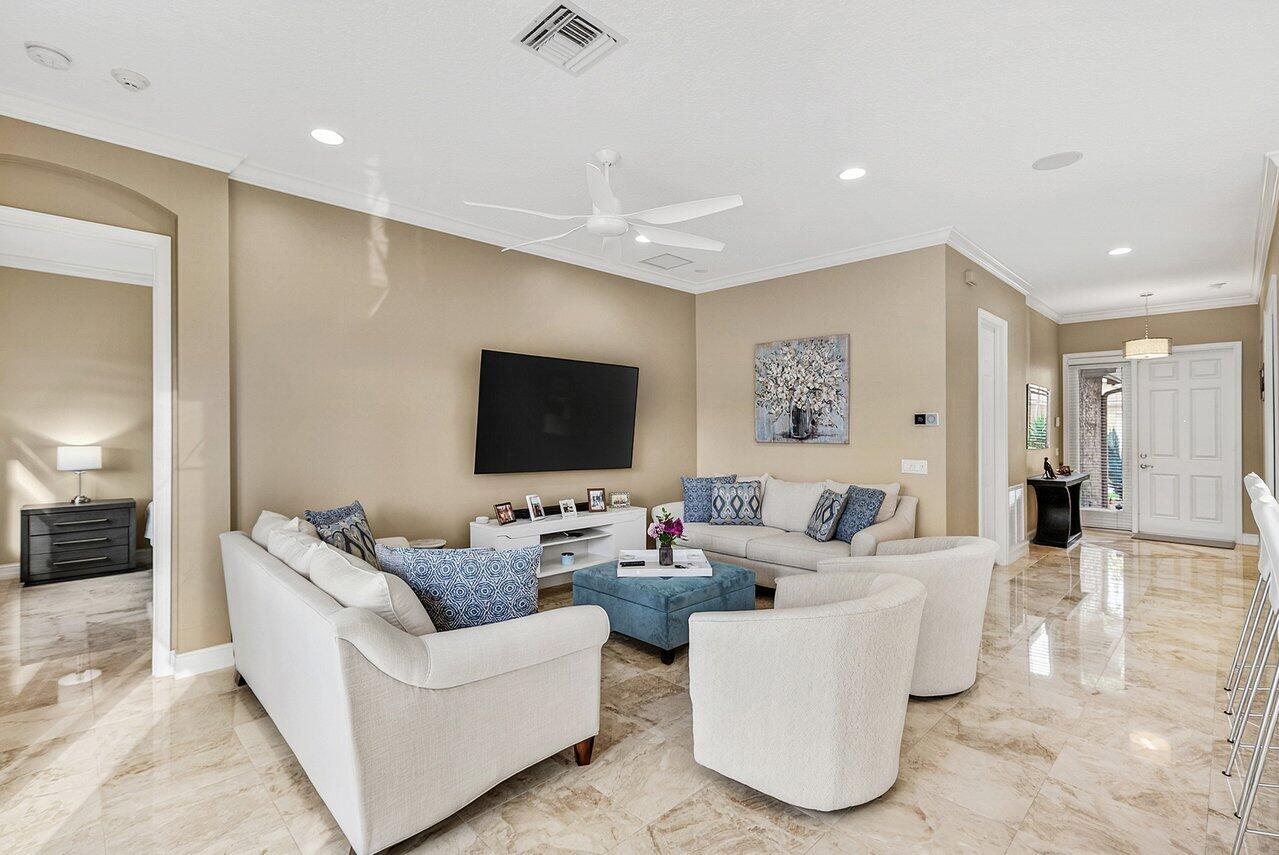 VALENCIA POINTE - Residential