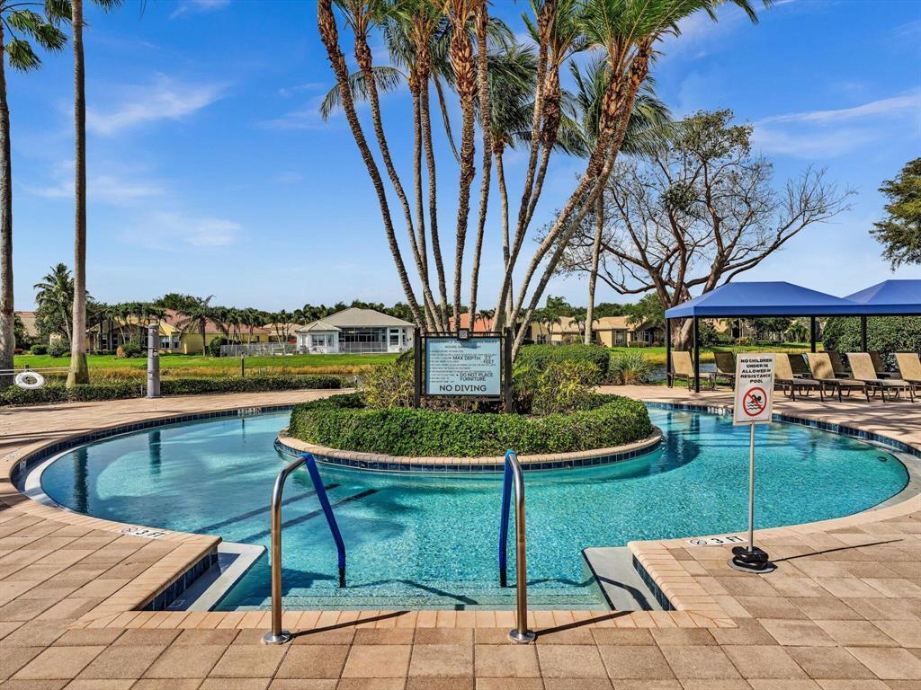 VALENCIA POINTE - Residential