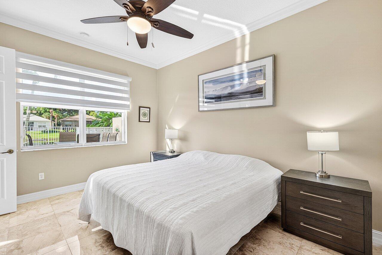 VALENCIA POINTE - Residential