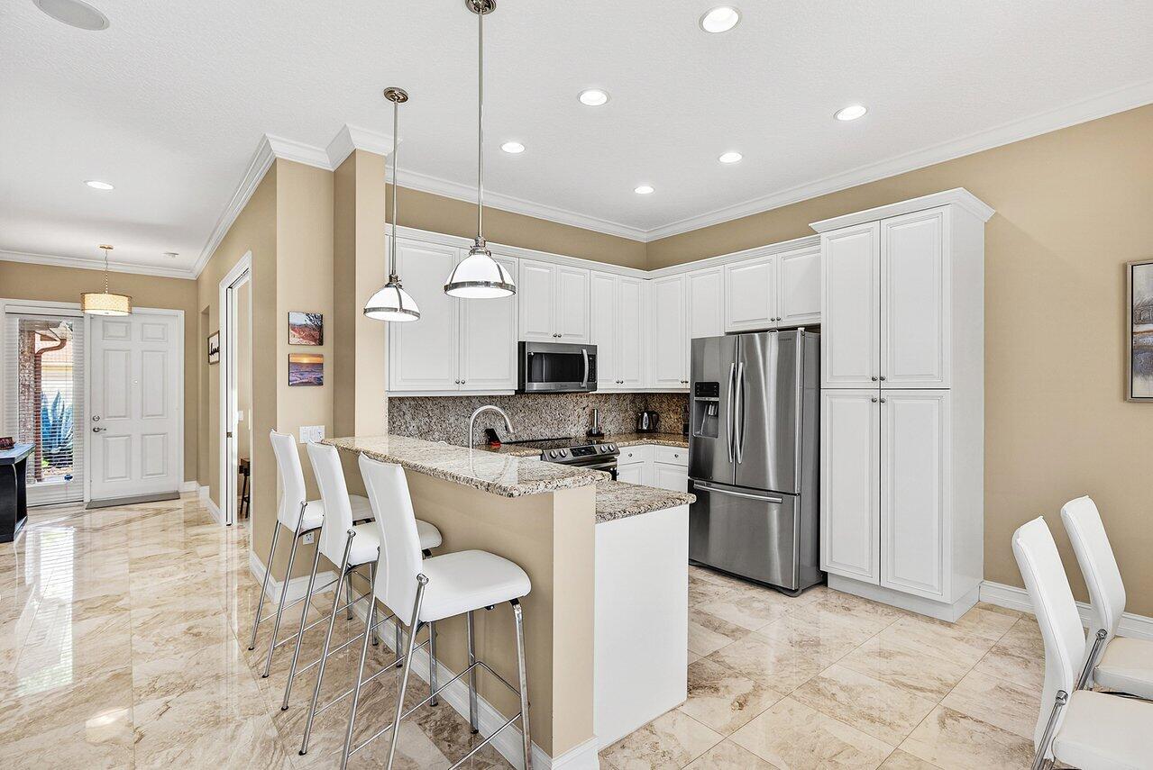 VALENCIA POINTE - Residential