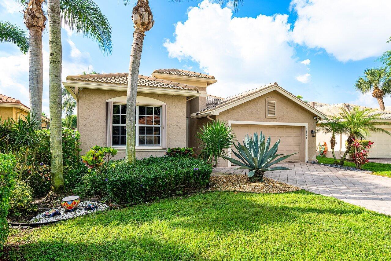 VALENCIA POINTE - Residential