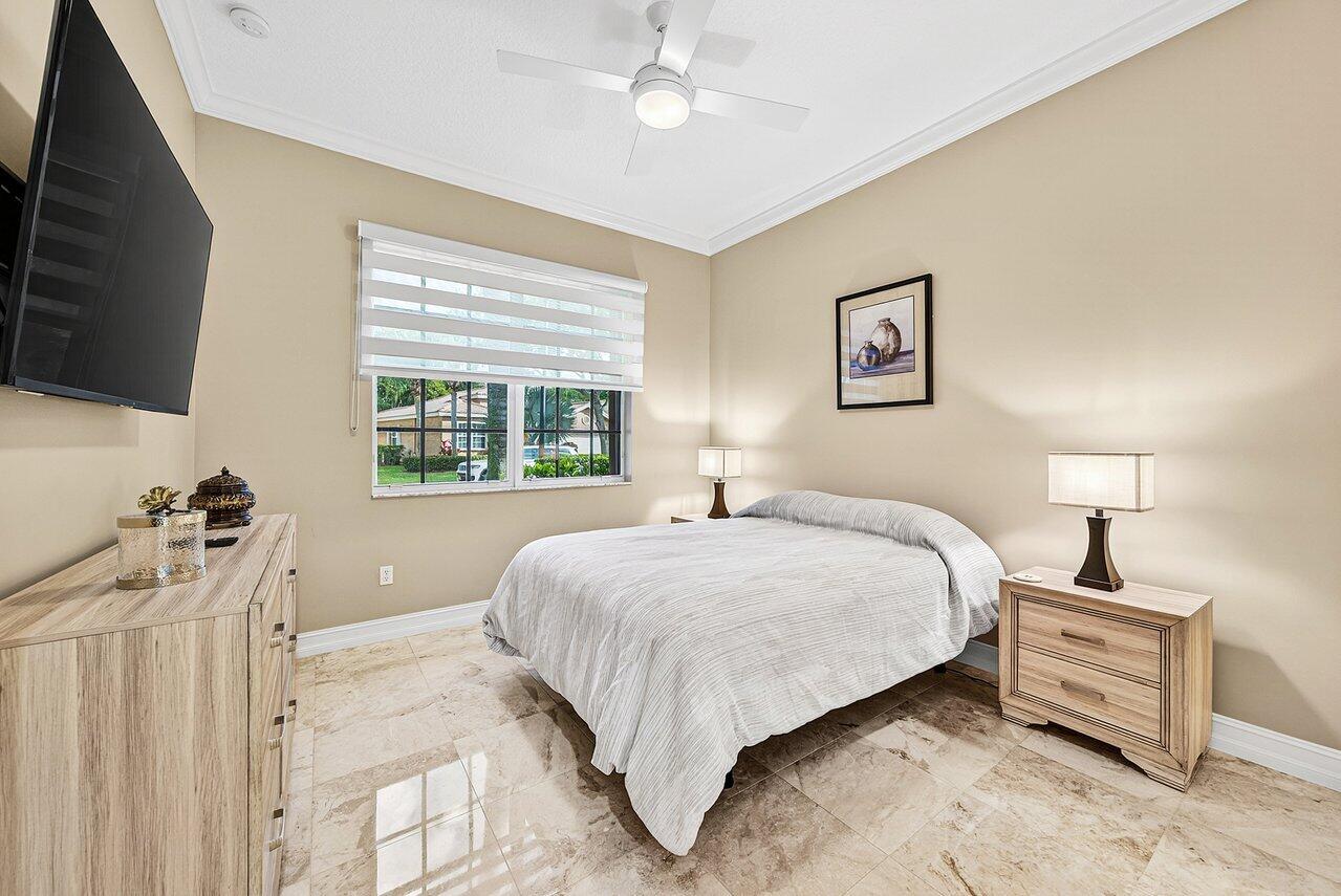 VALENCIA POINTE - Residential