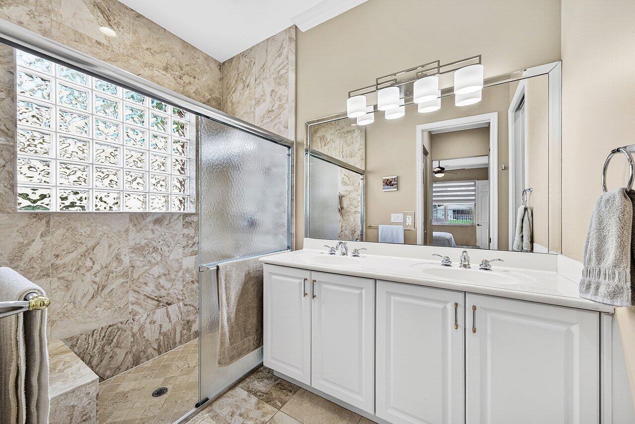 VALENCIA POINTE - Residential