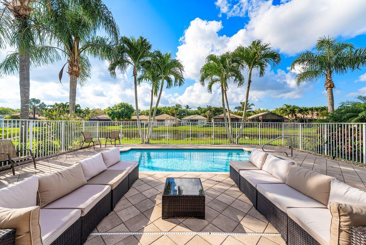 VALENCIA POINTE - Residential