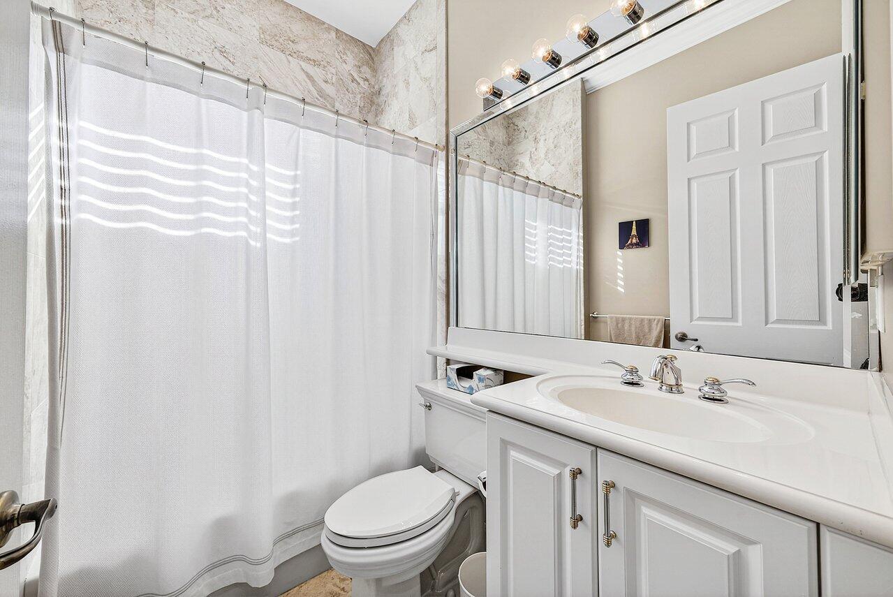 VALENCIA POINTE - Residential