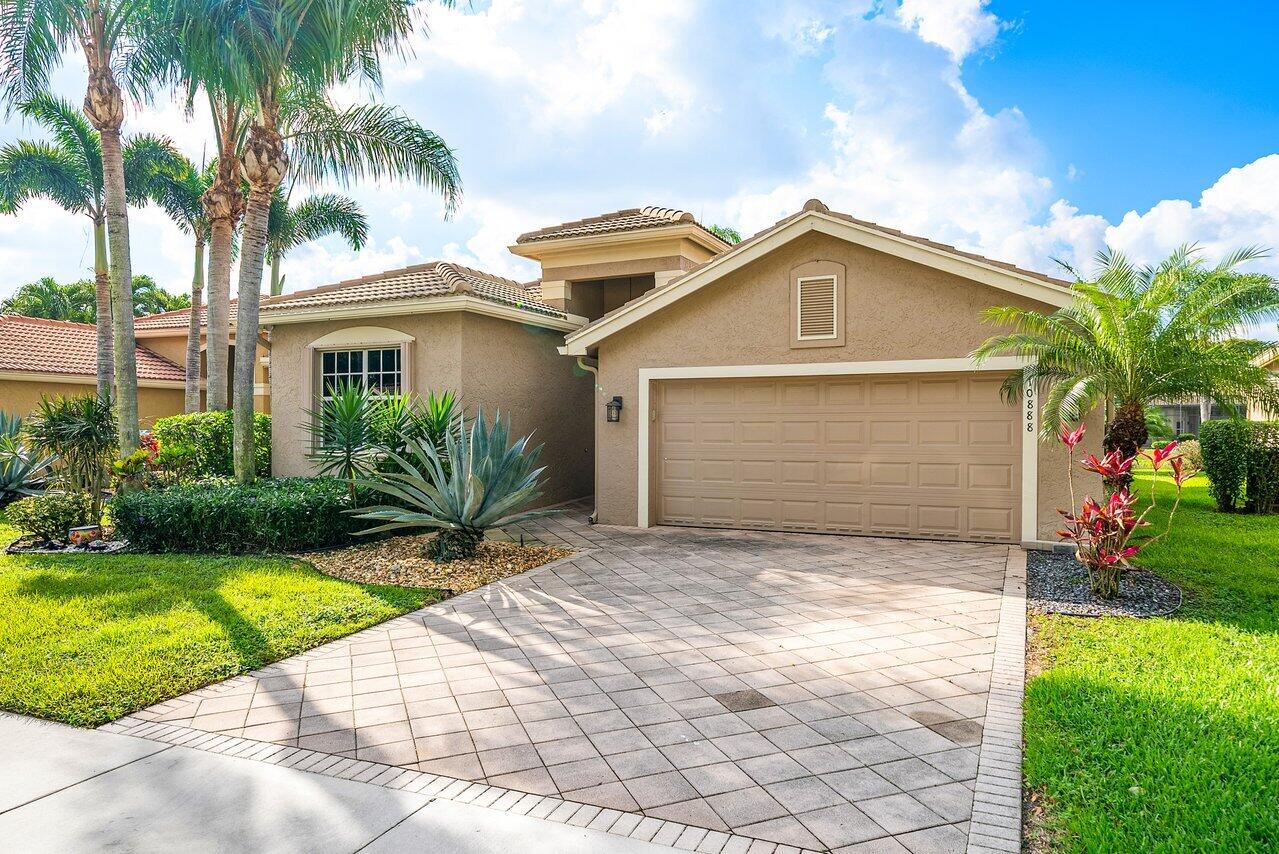 VALENCIA POINTE - Residential