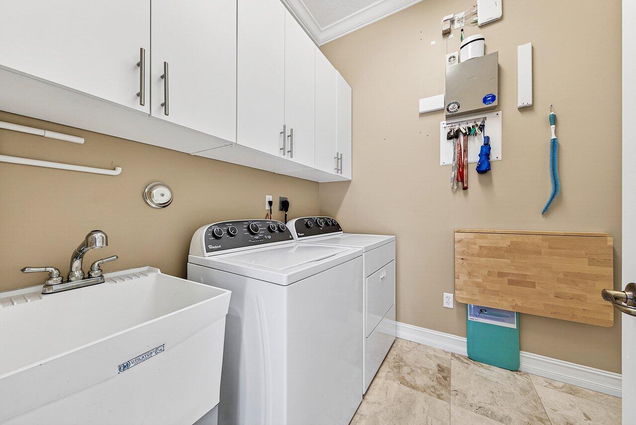 VALENCIA POINTE - Residential