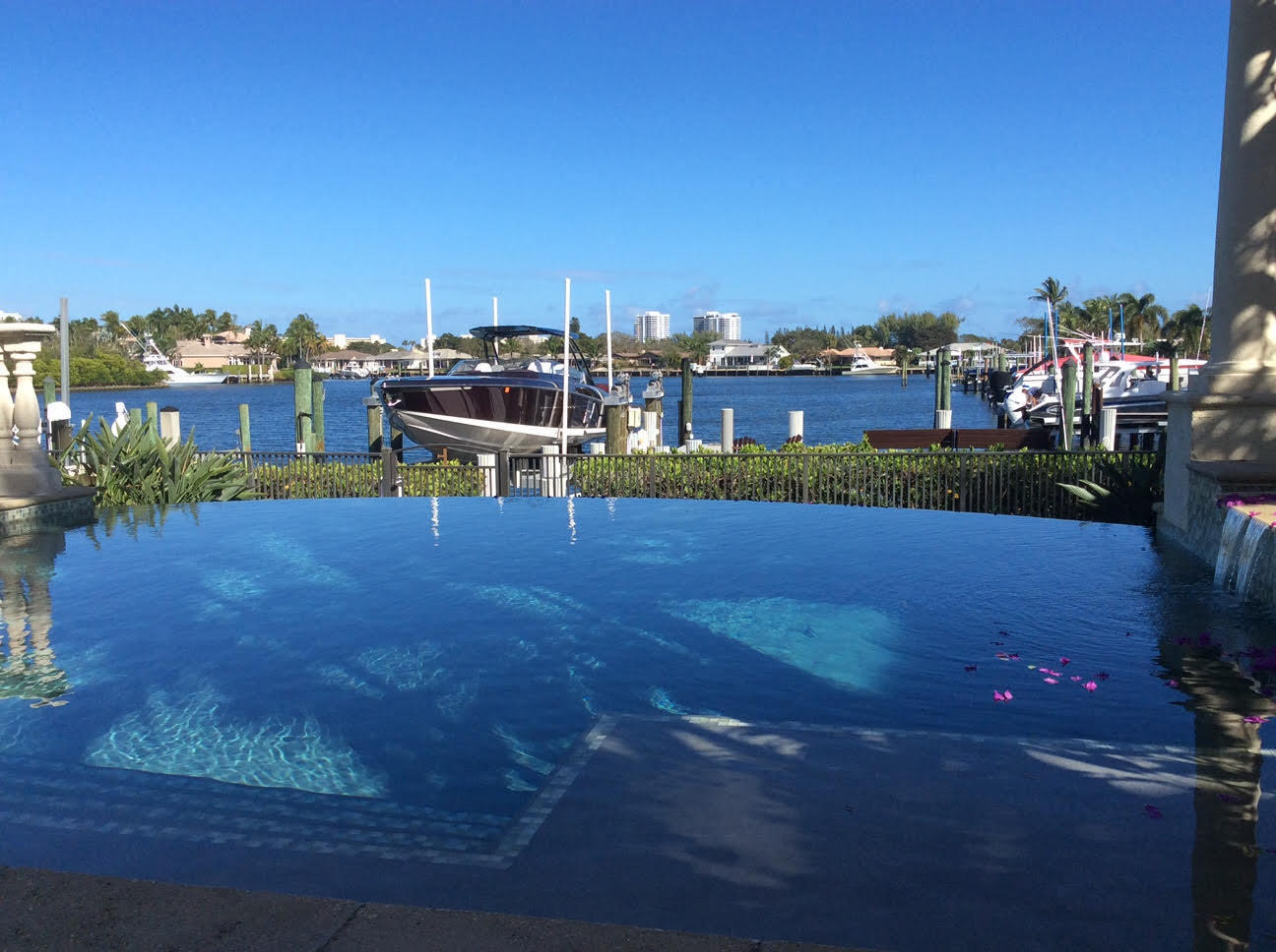 HARBOUR ISLES - Residential