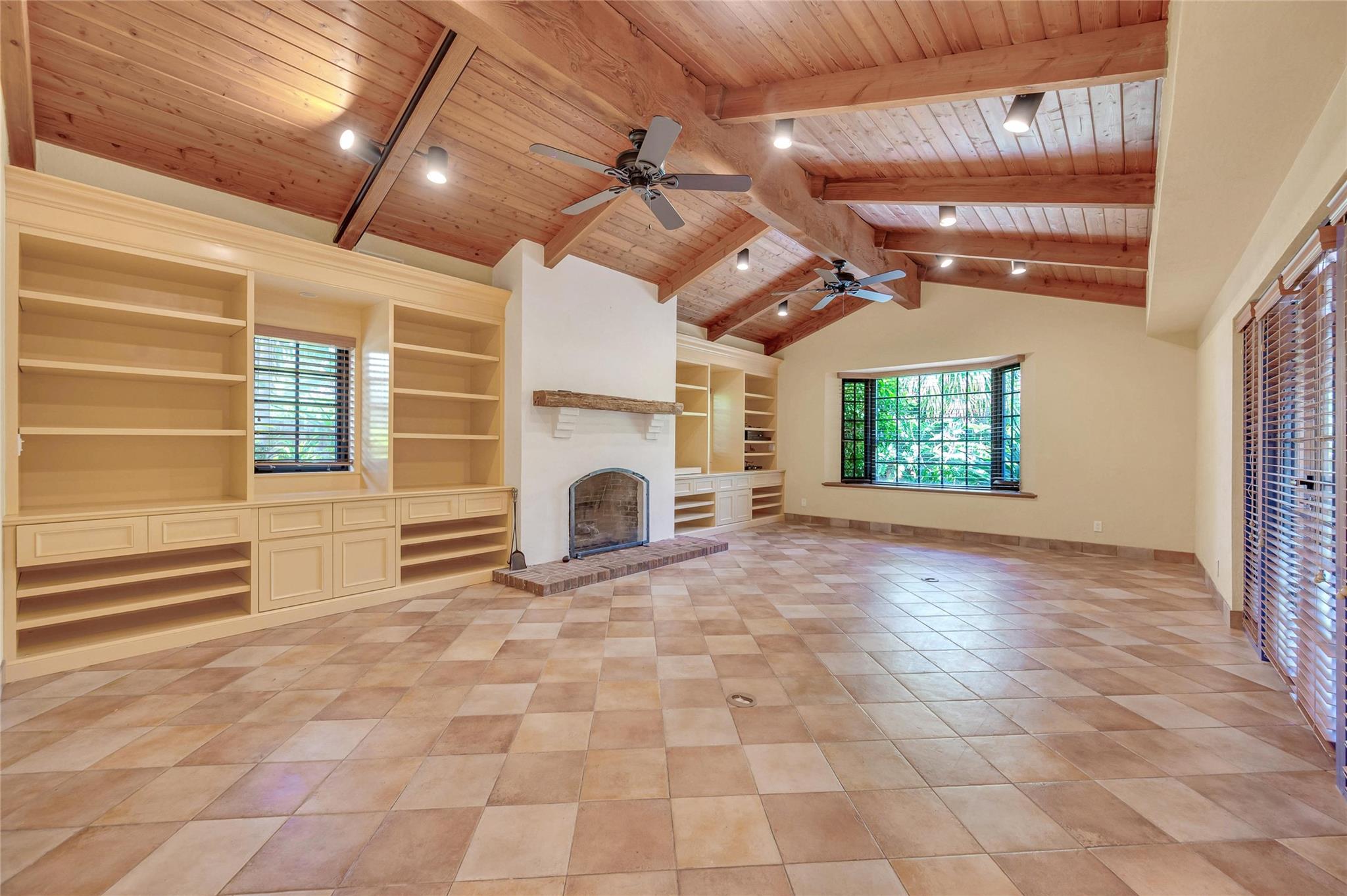 Stilwell Isles 15-26 B - Residential