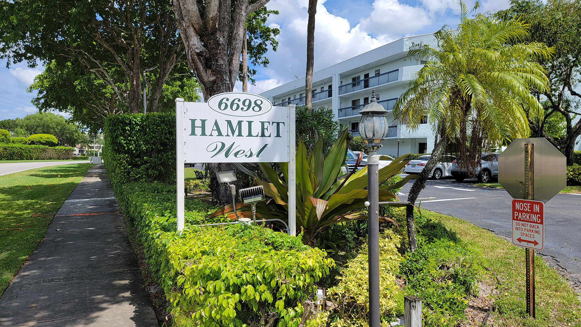 HAMLET AT POINCIANA CONDO - Residential