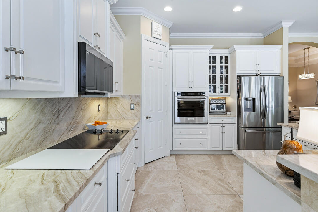 PALM COVE GOLF & YACHT CLUB - Residential