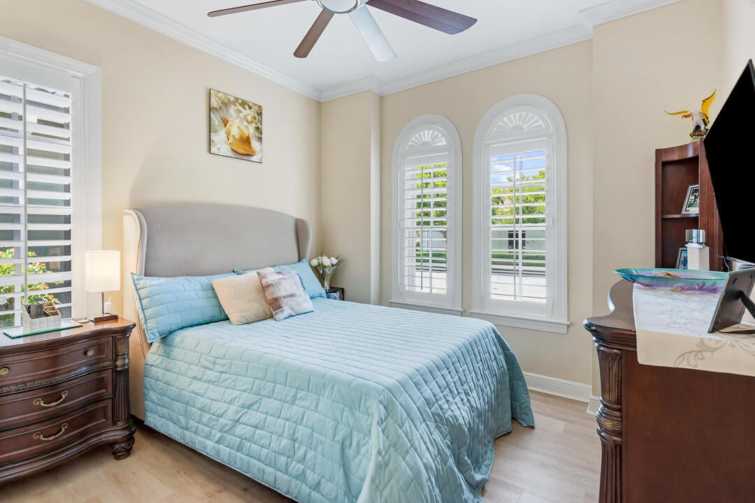 PALM COVE GOLF & YACHT CLUB - Residential