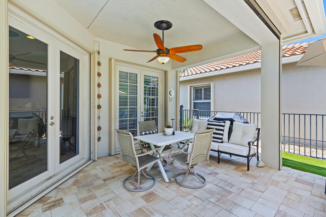 PALM COVE GOLF & YACHT CLUB - Residential