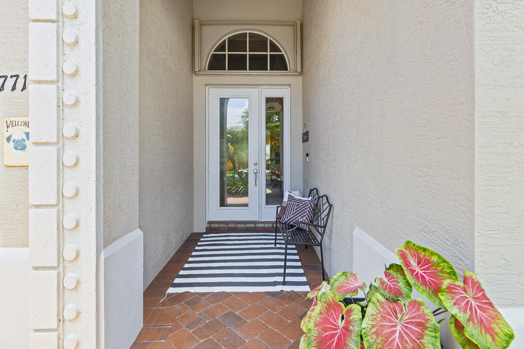 PALM COVE GOLF & YACHT CLUB - Residential