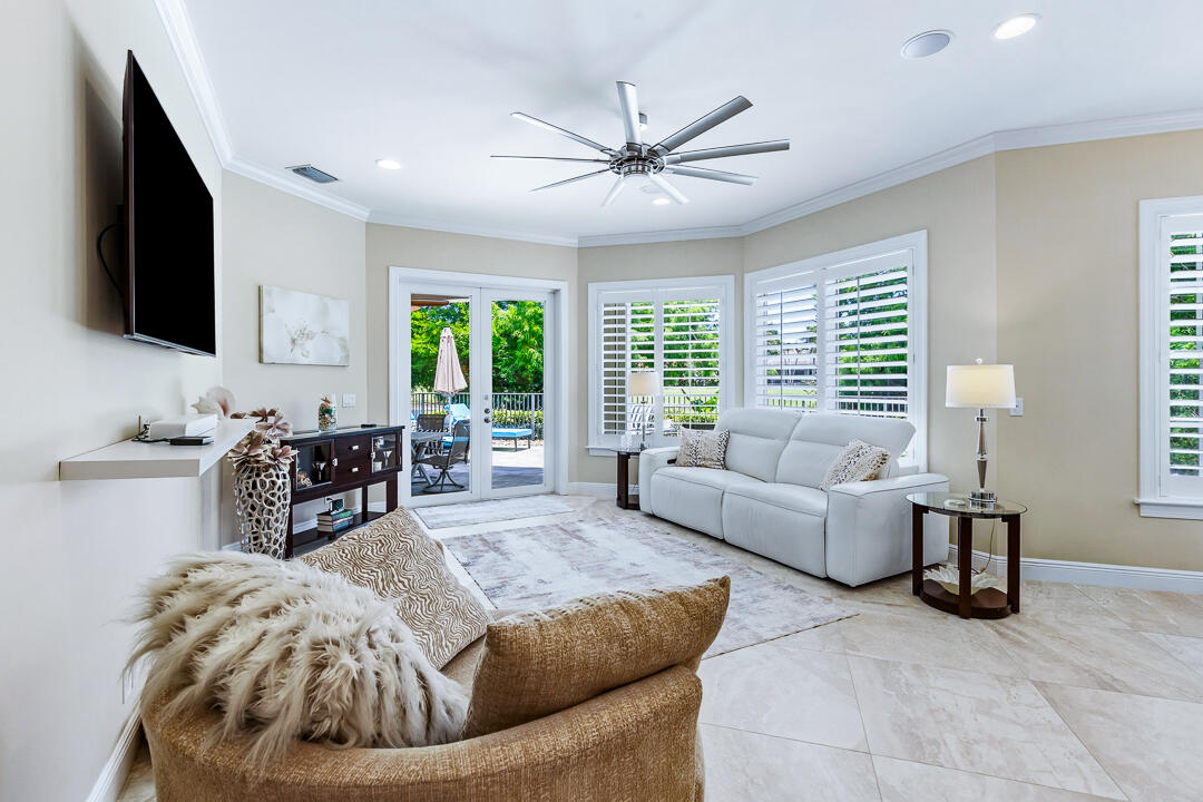 PALM COVE GOLF & YACHT CLUB - Residential