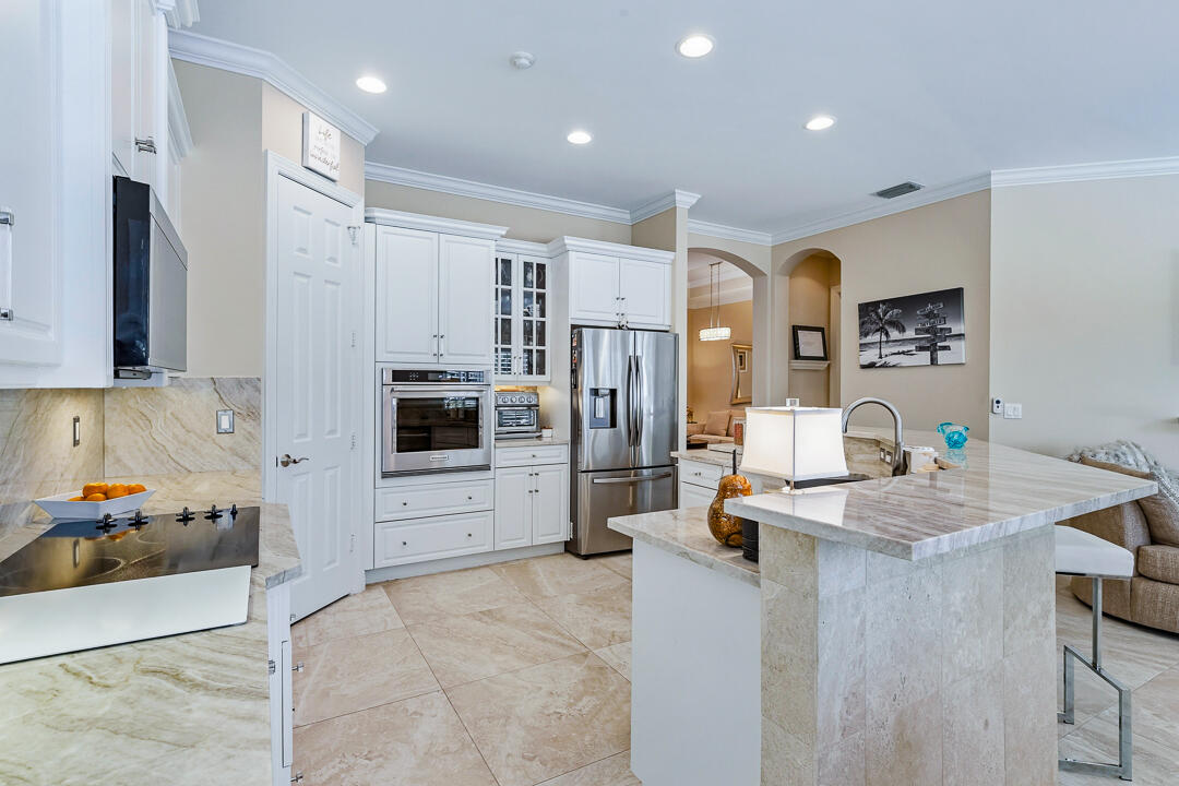 PALM COVE GOLF & YACHT CLUB - Residential