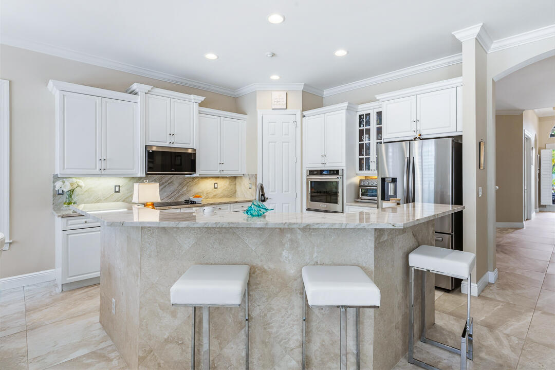 PALM COVE GOLF & YACHT CLUB - Residential