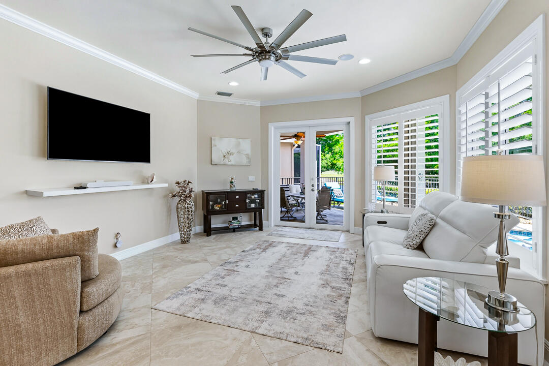 PALM COVE GOLF & YACHT CLUB - Residential