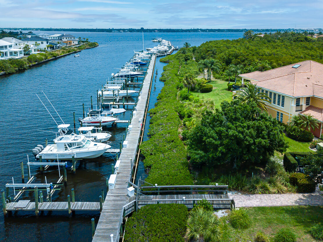 PALM COVE GOLF & YACHT CLUB - Residential