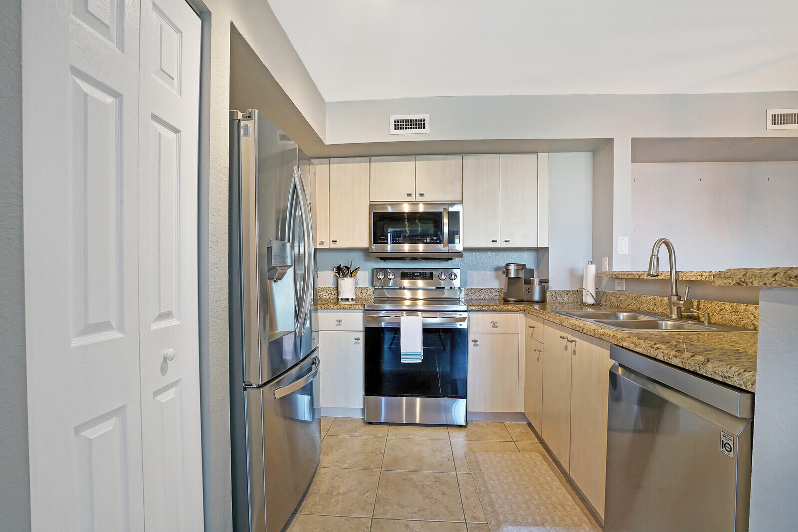 FLAGLER POINTE CONDO - Residential